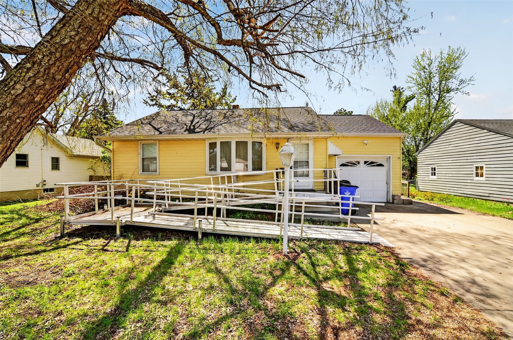721 36th Street NE Cedar Rapids IA 52402