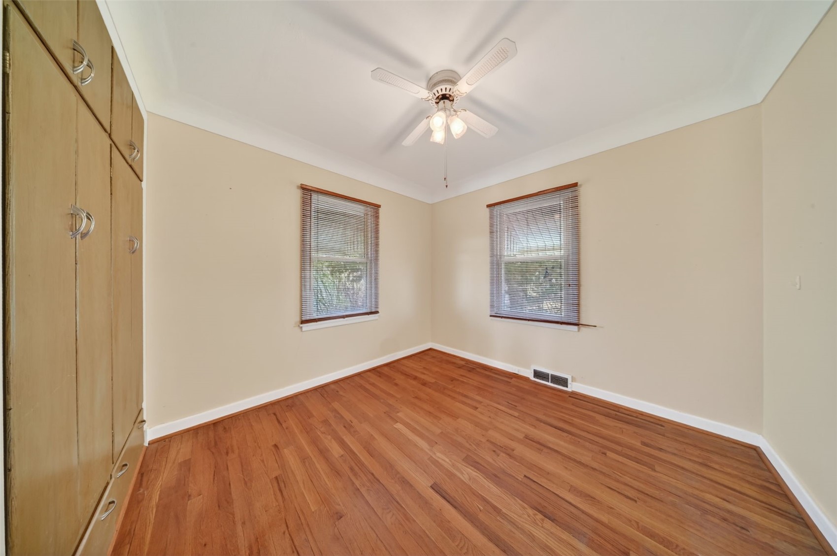 721 36th Street NE Cedar Rapids IA 52402