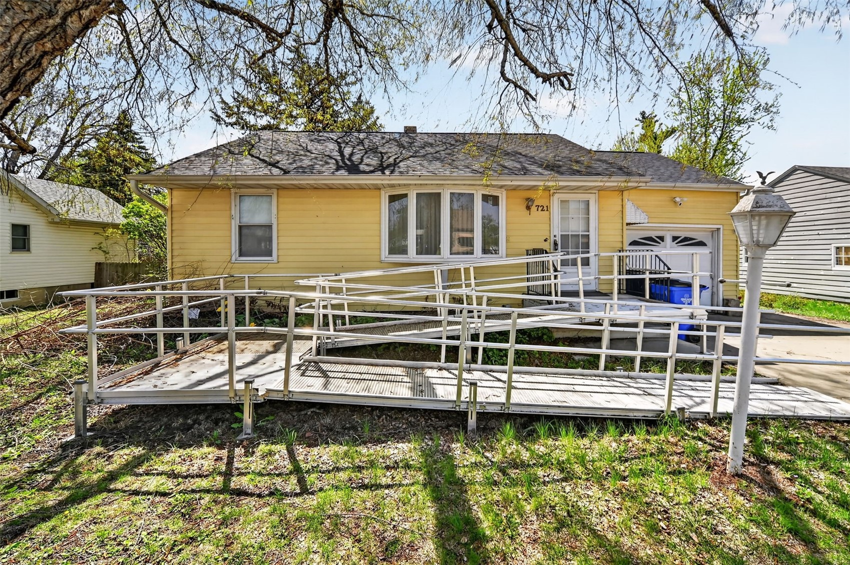 721 36th Street NE Cedar Rapids IA 52402
