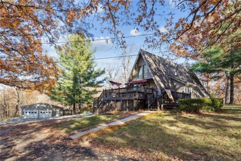 2230 Valley Road NE North Liberty IA 52317