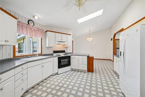 309 Cross Street SE Blairstown IA 52209