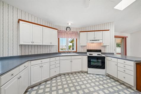 309 Cross Street SE Blairstown IA 52209