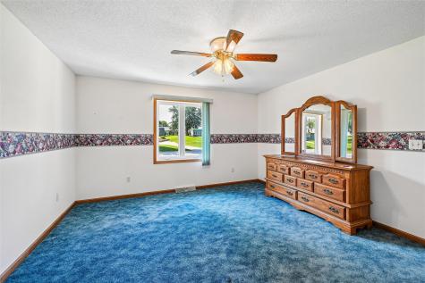 309 Cross Street SE Blairstown IA 52209