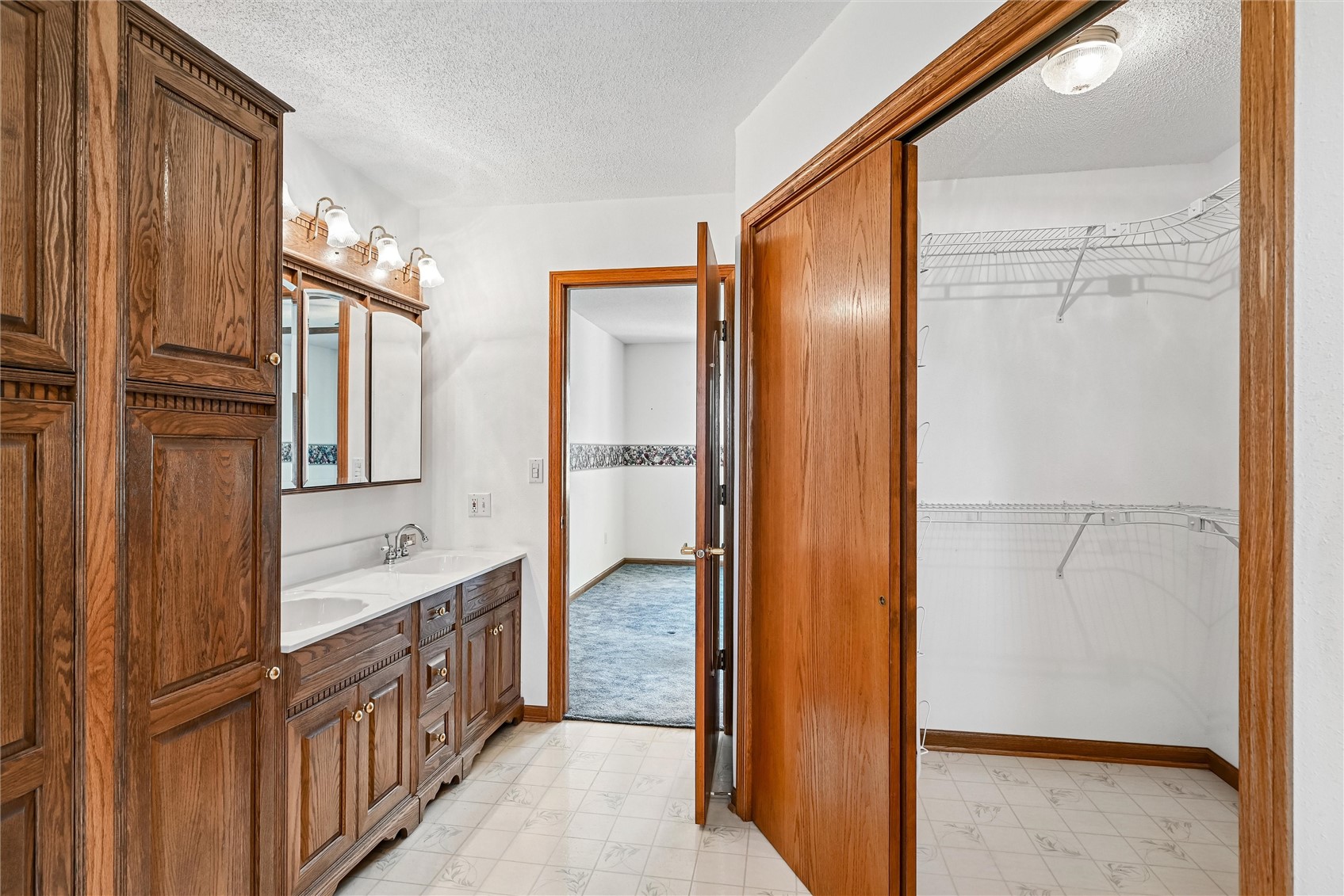 309 Cross Street SE Blairstown IA 52209