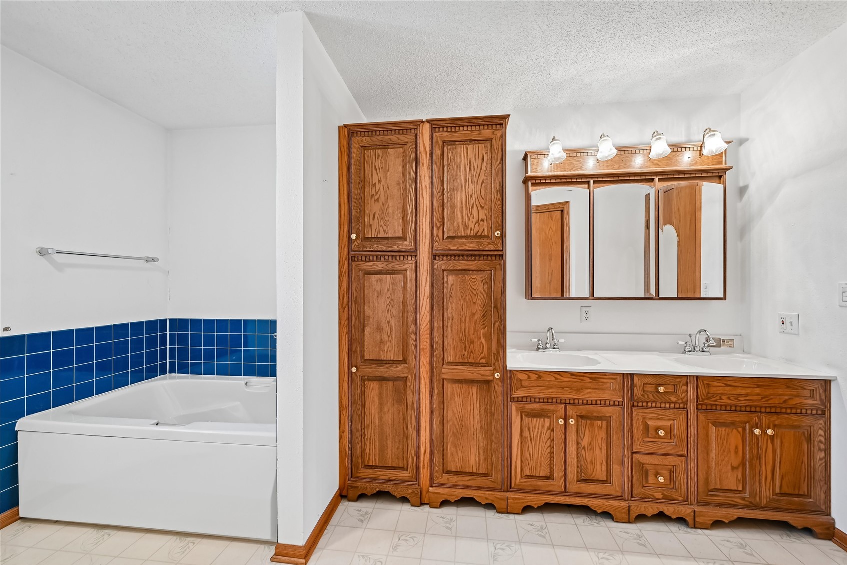 309 Cross Street SE Blairstown IA 52209