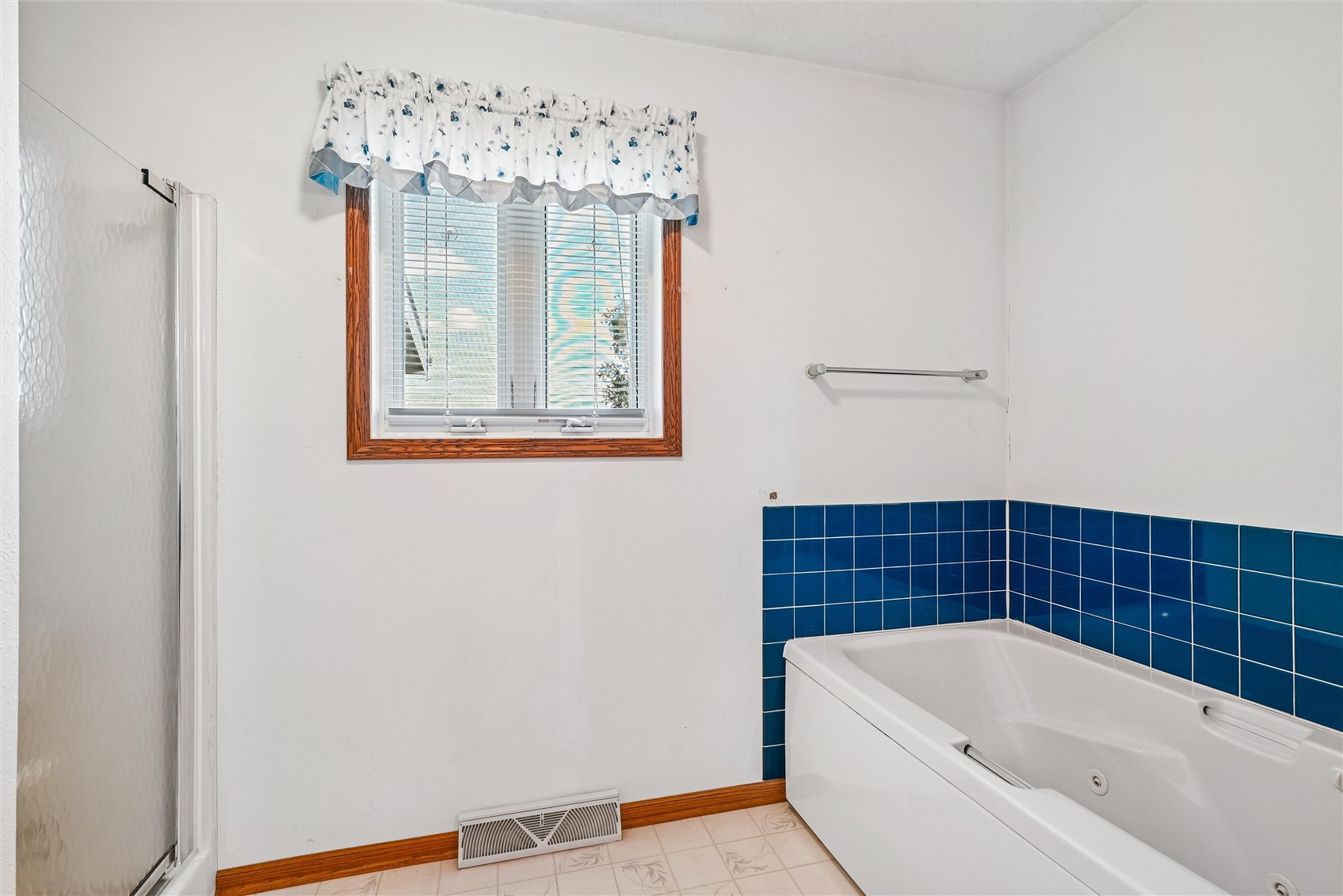 309 Cross Street SE Blairstown IA 52209