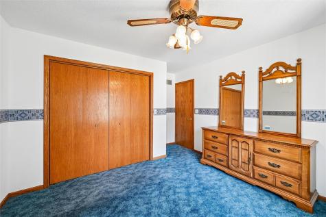 309 Cross Street SE Blairstown IA 52209