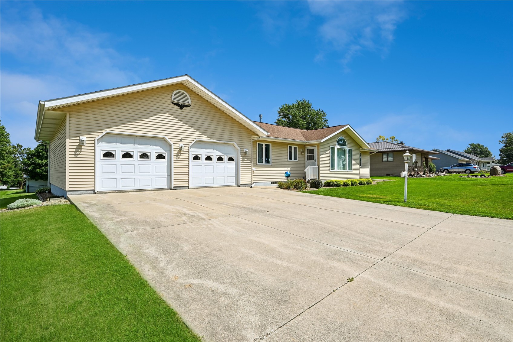 309 Cross Street SE Blairstown IA 52209