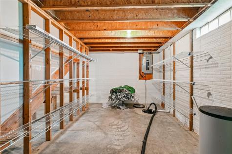 309 Cross Street SE Blairstown IA 52209