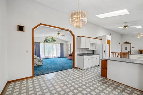 309 Cross Street SE Blairstown IA 52209