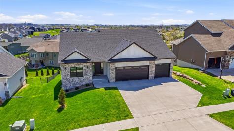 505 Dogwood Lane Tiffin IA 52340