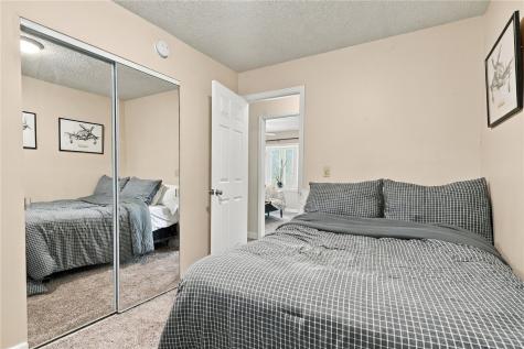 6801 Stonybrook Lane NE Cedar Rapids IA 52402