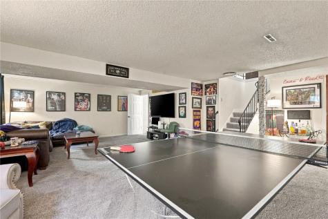 6801 Stonybrook Lane NE Cedar Rapids IA 52402