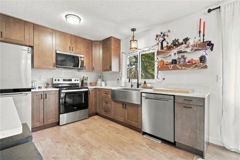 6801 Stonybrook Lane NE Cedar Rapids IA 52402