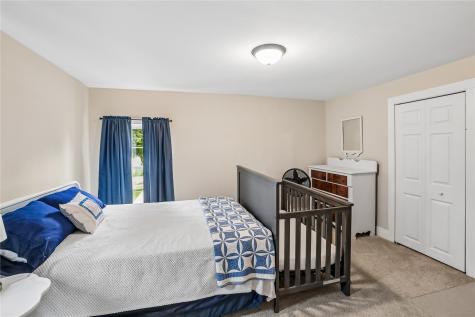 1056 R Avenue Marengo IA 52301