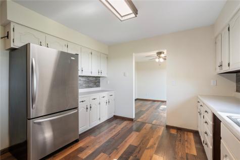 6752 29th Avenue Shellsburg IA 52332