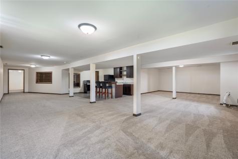 6752 29th Avenue Shellsburg IA 52332