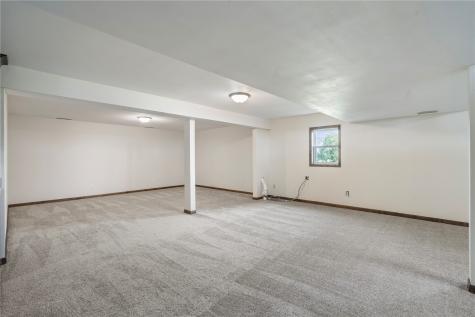 6752 29th Avenue Shellsburg IA 52332