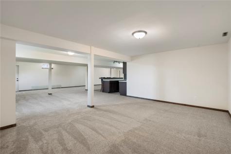 6752 29th Avenue Shellsburg IA 52332