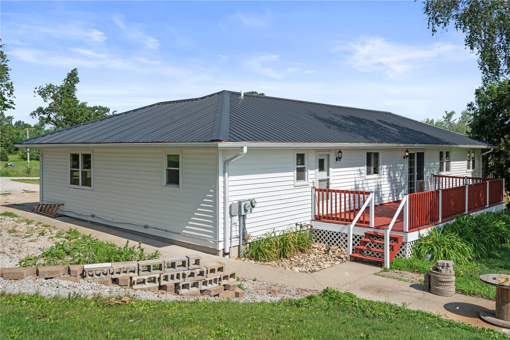 6752 29th Avenue Shellsburg IA 52332