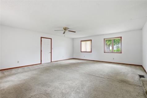 327 Rose Avenue Swisher IA 52338