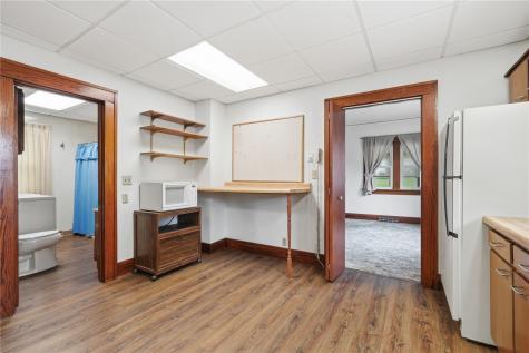 327 Rose Avenue Swisher IA 52338