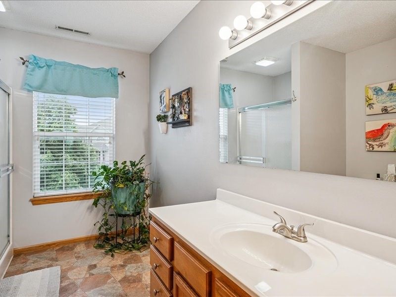 202 Rockhurst Drive SW Cedar Rapids IA 52404