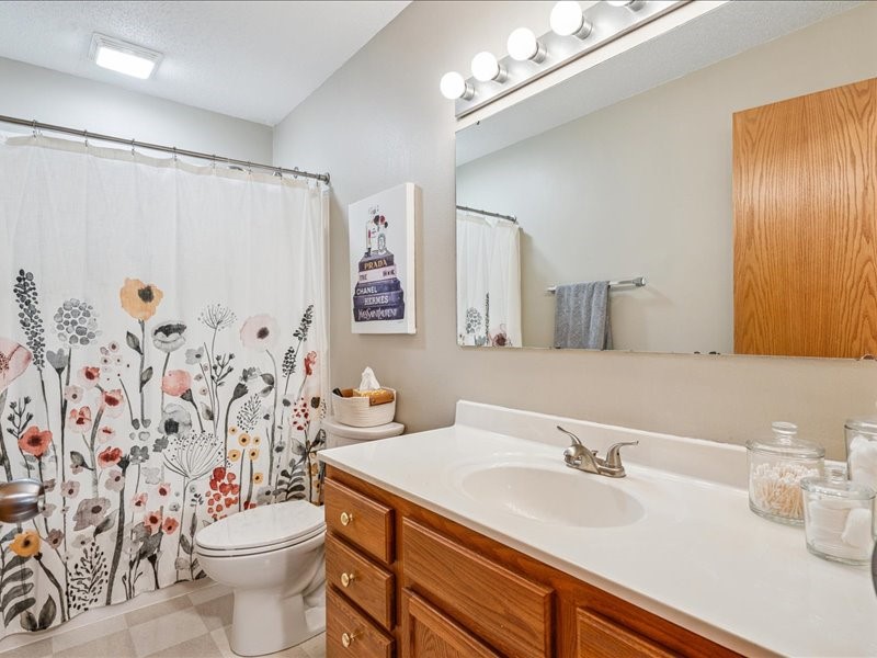202 Rockhurst Drive SW Cedar Rapids IA 52404