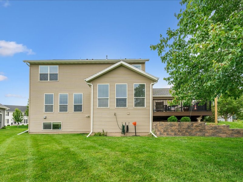 202 Rockhurst Drive SW Cedar Rapids IA 52404