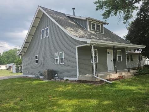 807 5th Avenue Belle Plaine IA 52208