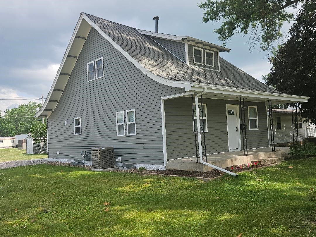 807 5th Avenue Belle Plaine IA 52208