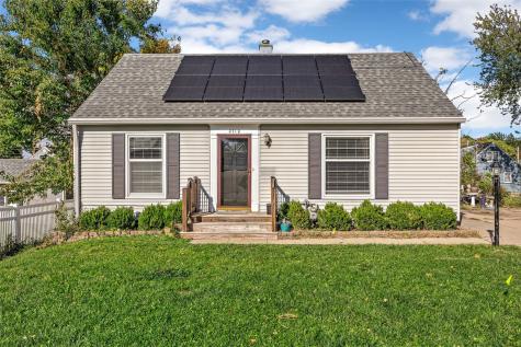 2712 Dalewood Avenue SE Cedar Rapids IA 52403