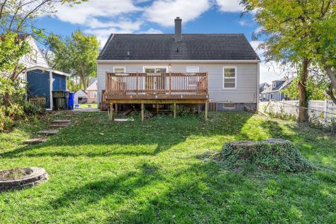 2712 Dalewood Avenue SE Cedar Rapids IA 52403