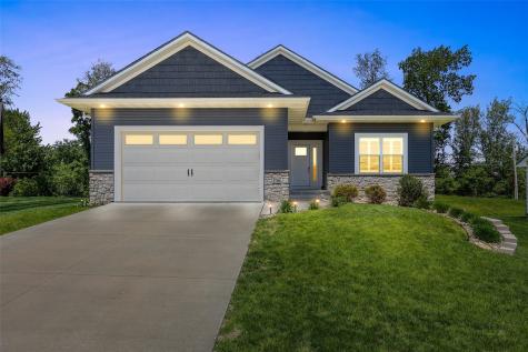 3710 Oak Ridge Court SE Cedar Rapids IA 52403