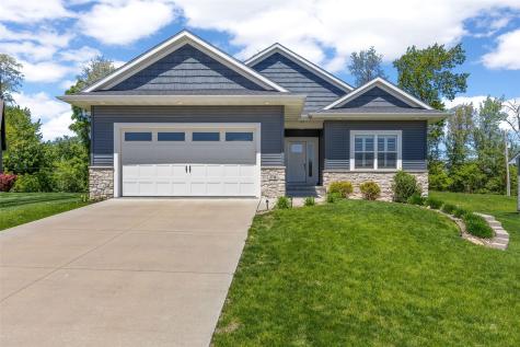 3710 Oak Ridge Court SE Cedar Rapids IA 52403