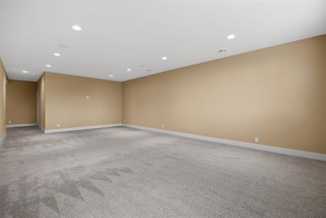 3710 Oak Ridge Court SE Cedar Rapids IA 52403