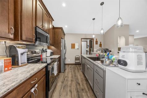 1710 Bobcat Drive NW Cedar Rapids IA 52405