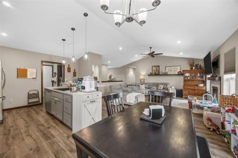 1710 Bobcat Drive NW Cedar Rapids IA 52405