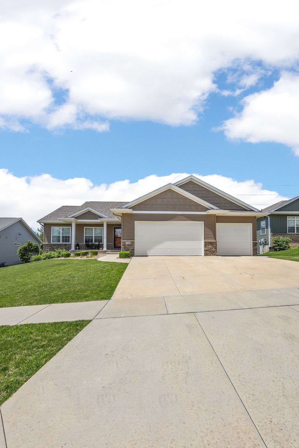 1710 Bobcat Drive NW Cedar Rapids IA 52405