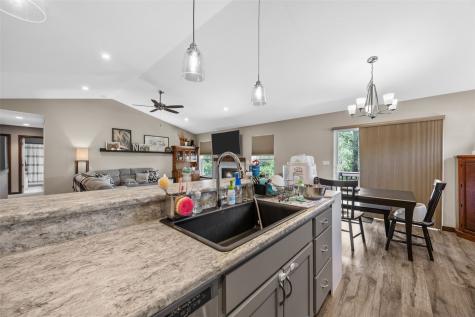 1710 Bobcat Drive NW Cedar Rapids IA 52405