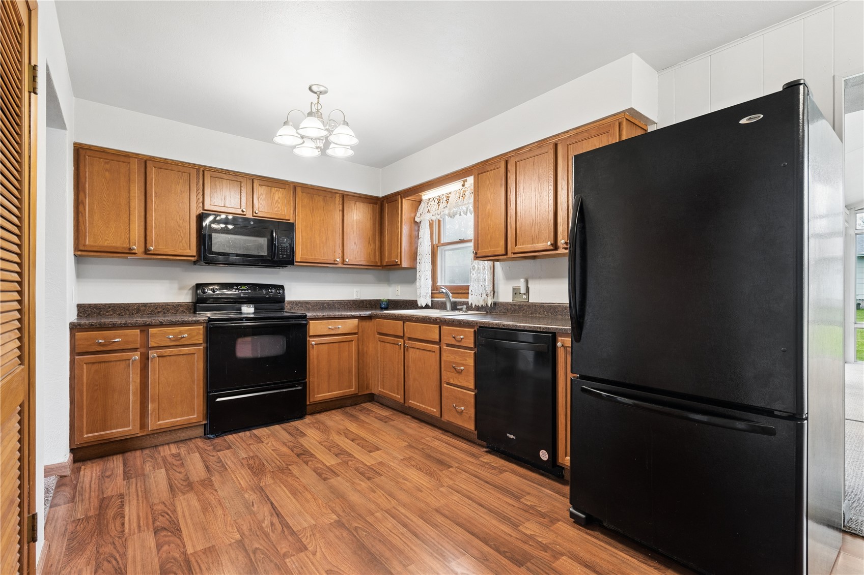 903 E 12th Street Vinton IA 52349
