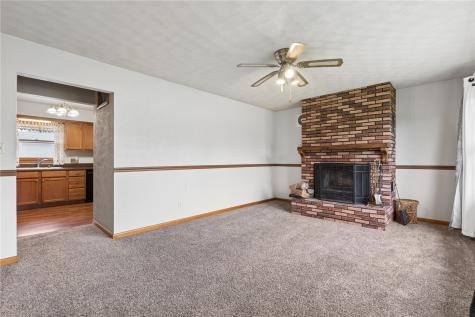 903 E 12th Street Vinton IA 52349