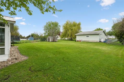903 E 12th Street Vinton IA 52349