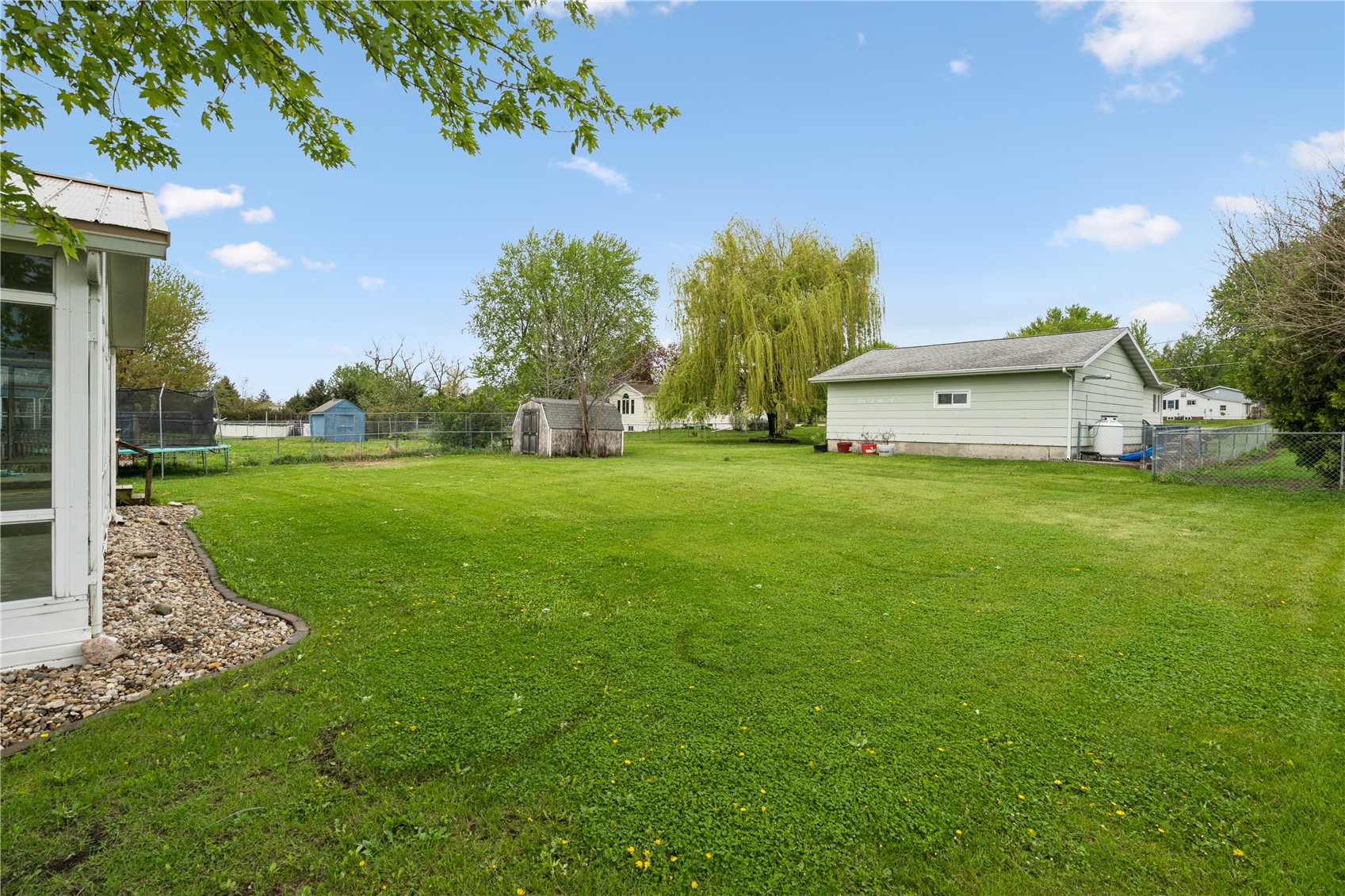 903 E 12th Street Vinton IA 52349