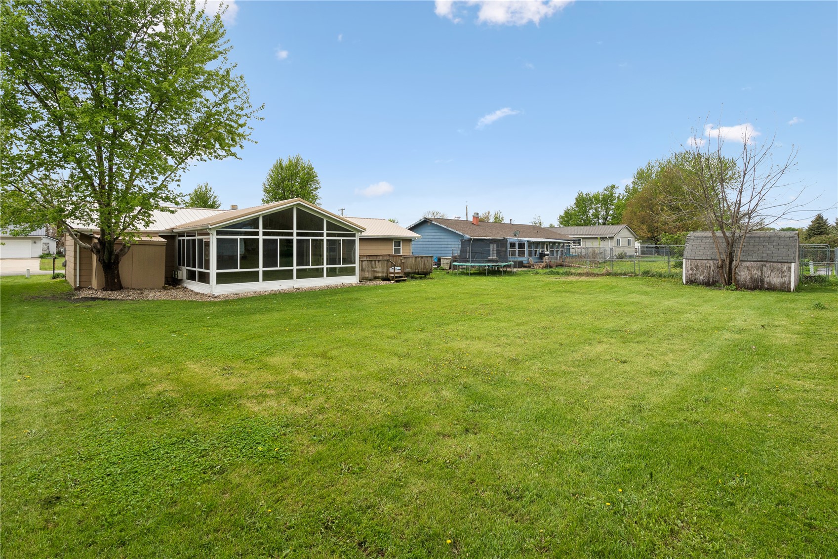 903 E 12th Street Vinton IA 52349