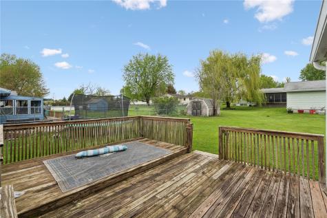 903 E 12th Street Vinton IA 52349