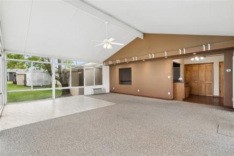903 E 12th Street Vinton IA 52349
