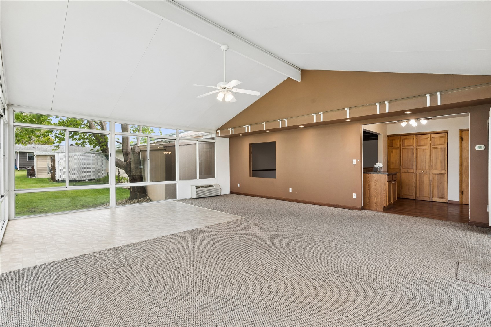 903 E 12th Street Vinton IA 52349