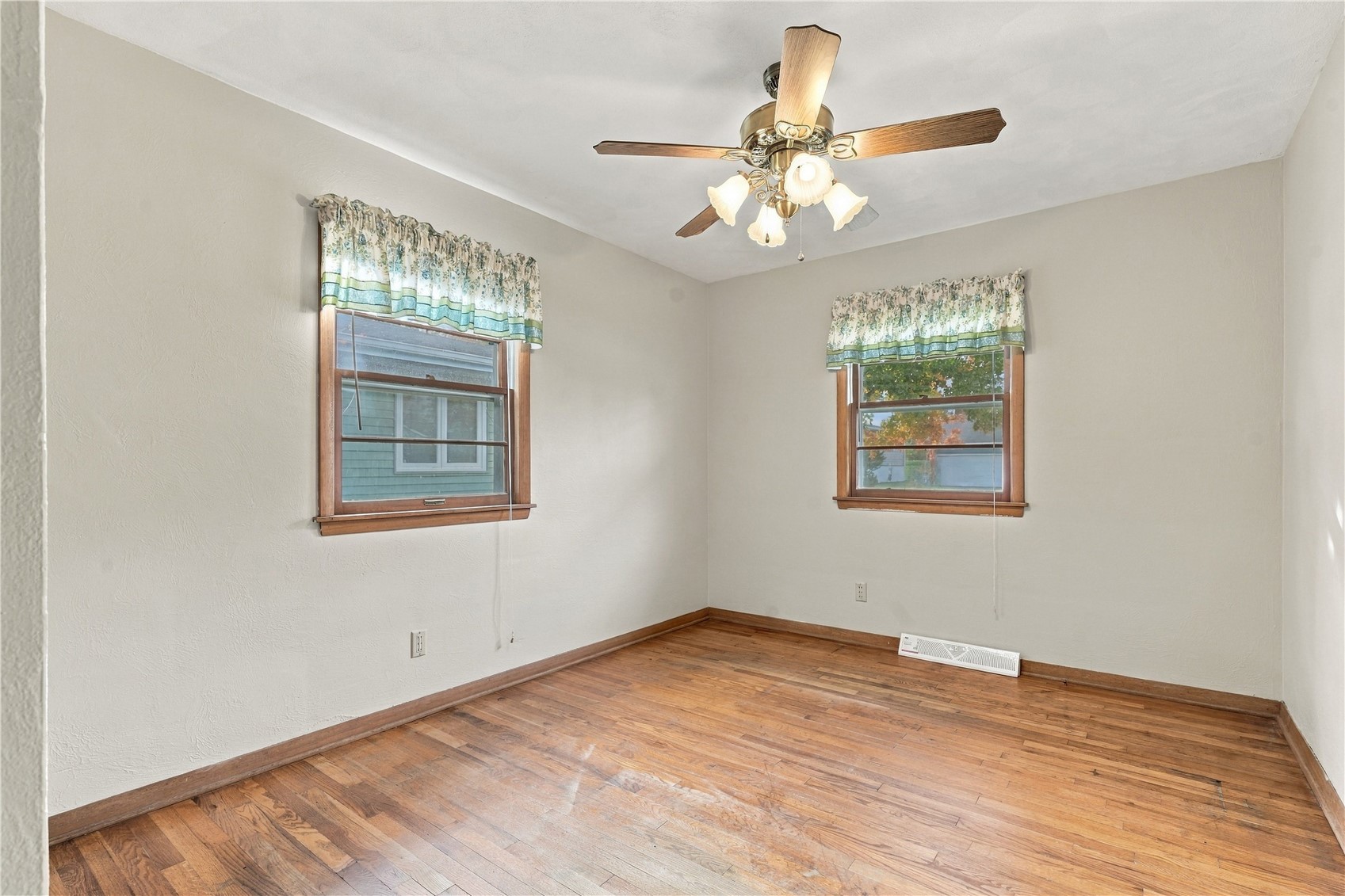 1740 25th Avenue Marion IA 52302