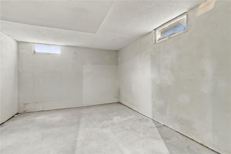 1740 25th Avenue Marion IA 52302